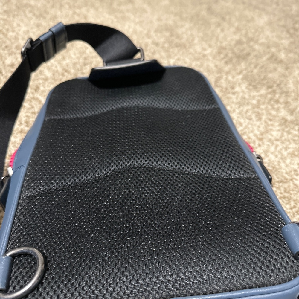 Coach one strap backpack - Picture 5 of 5